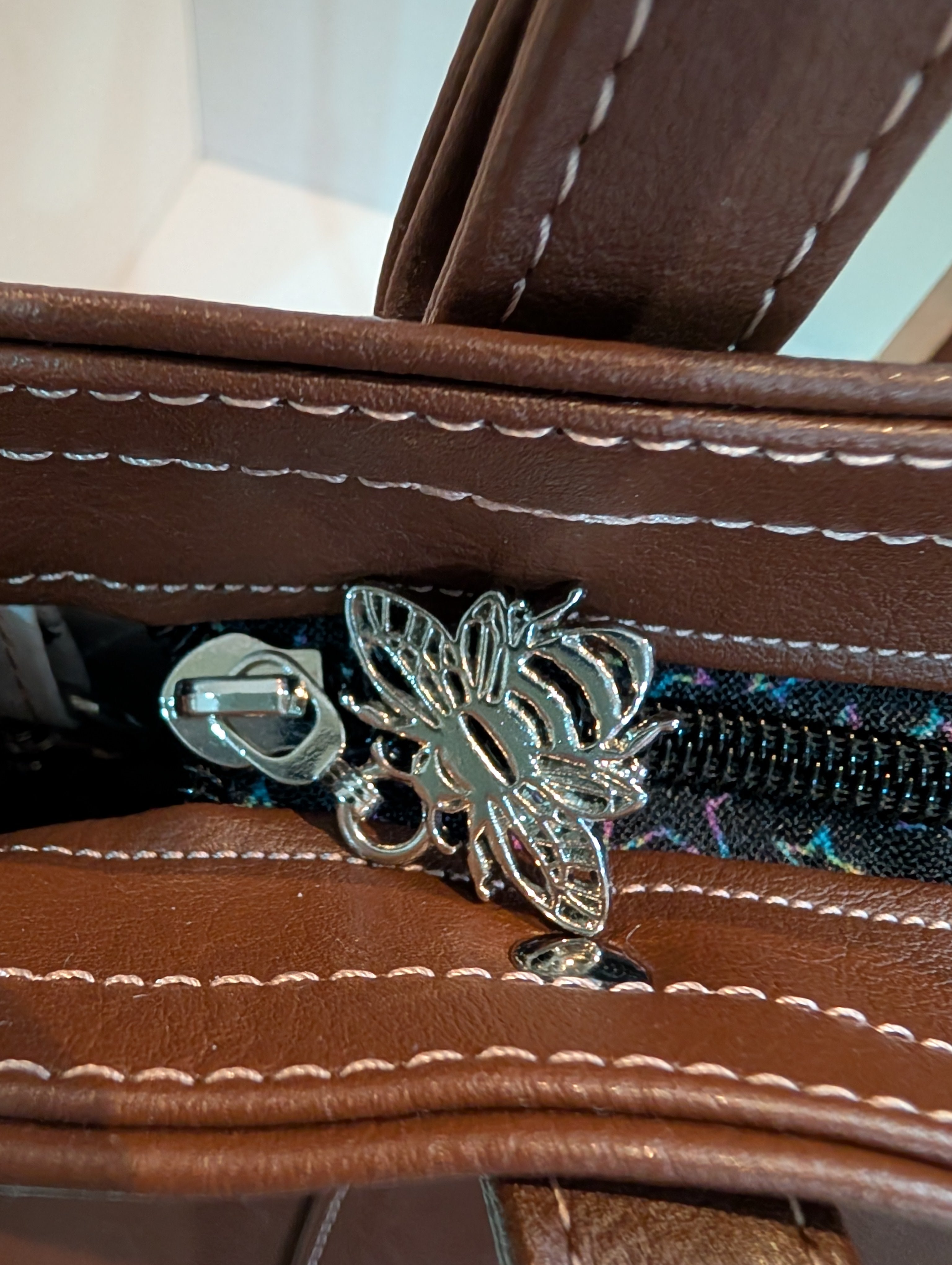 Demelza – A Refined, Roomy Statement Bag