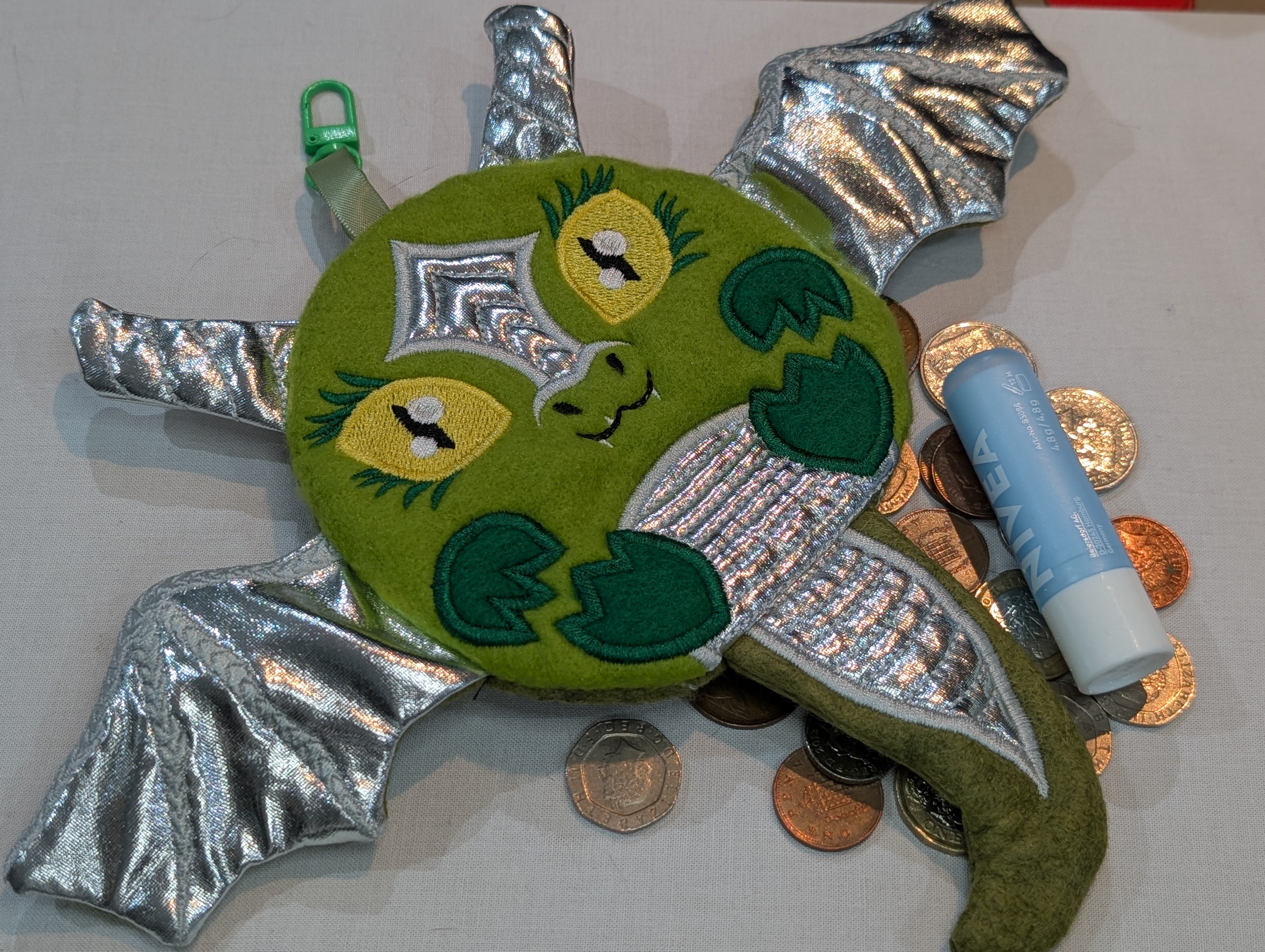 Fantasy Dragon Zipper Purse