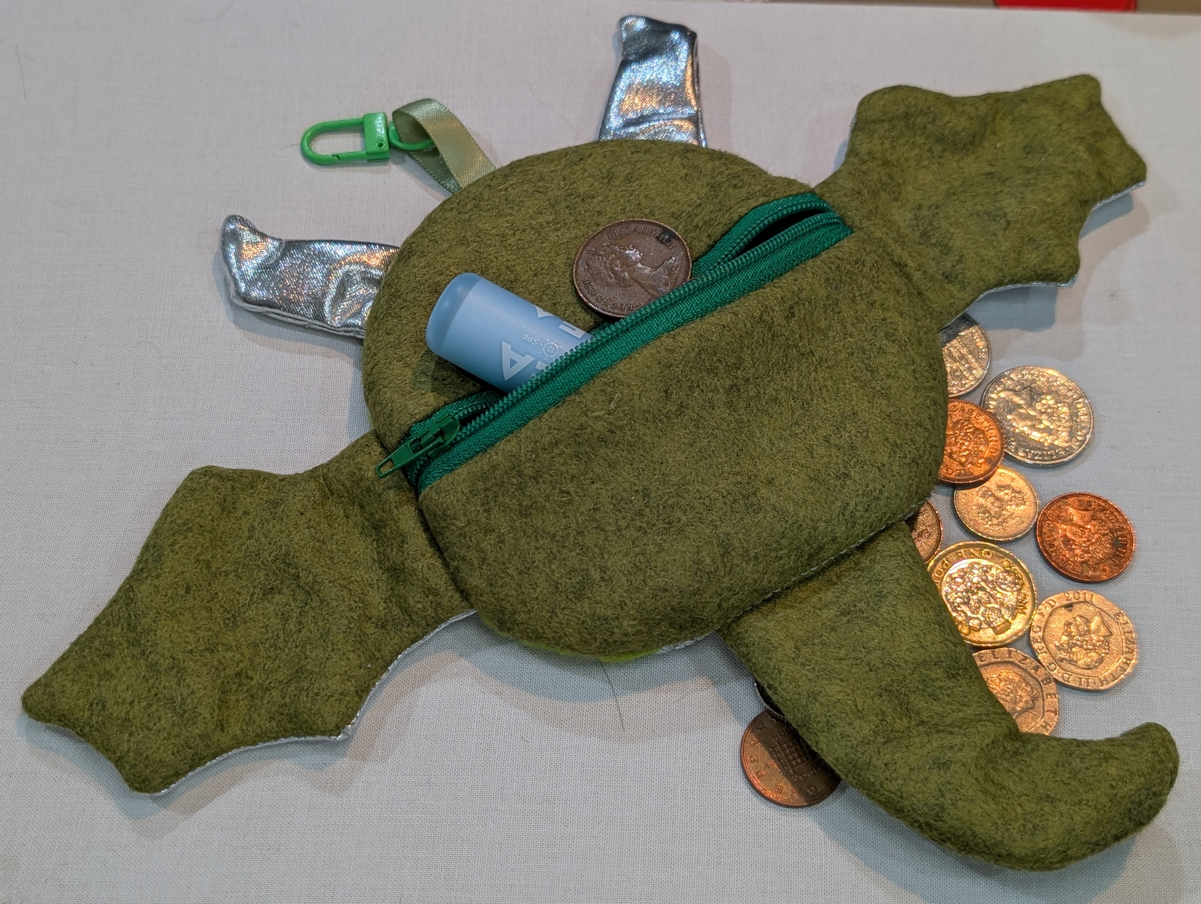 Fantasy Dragon Zipper Purse