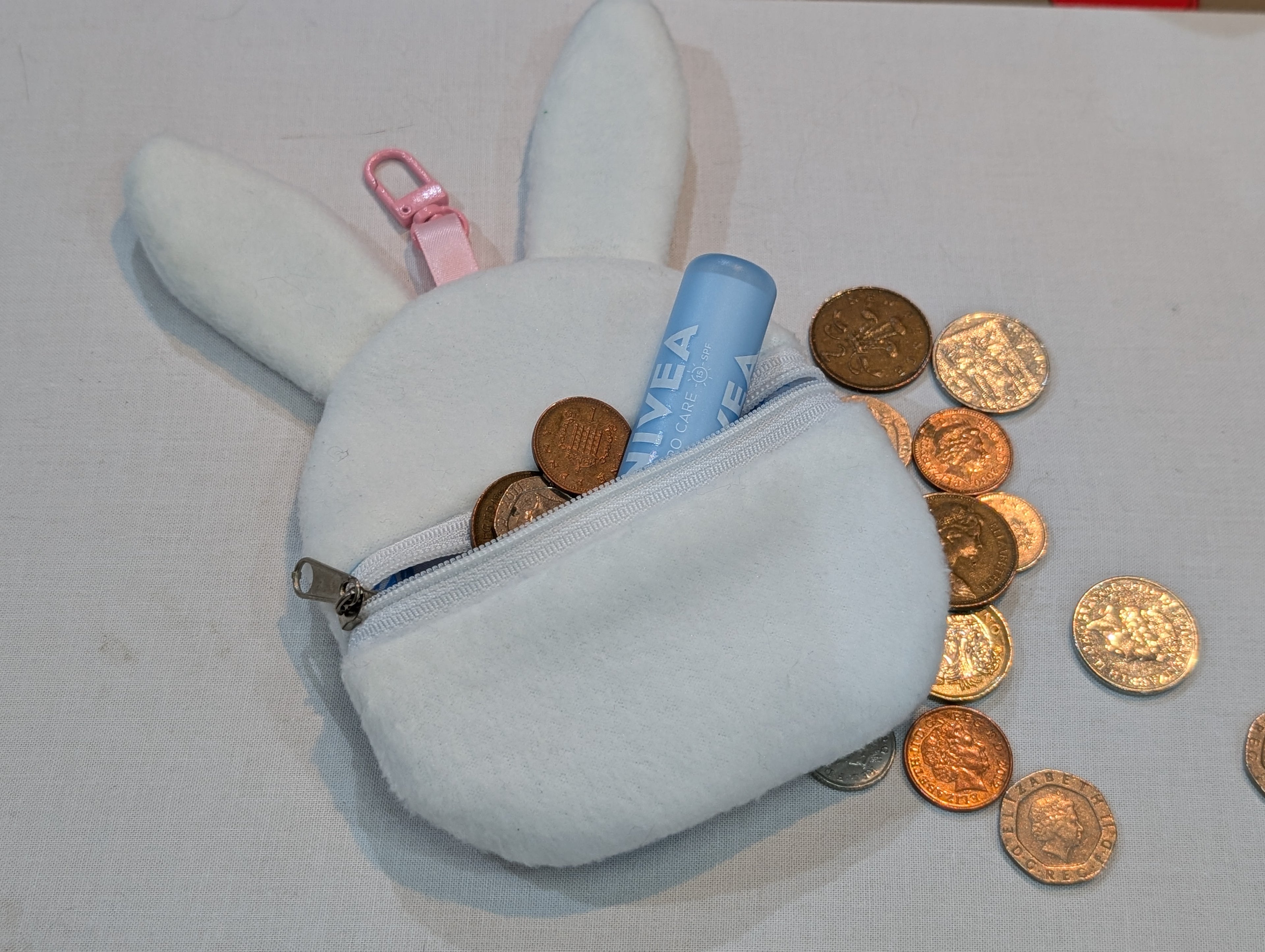 Beautiful Bunny Zipper Purse