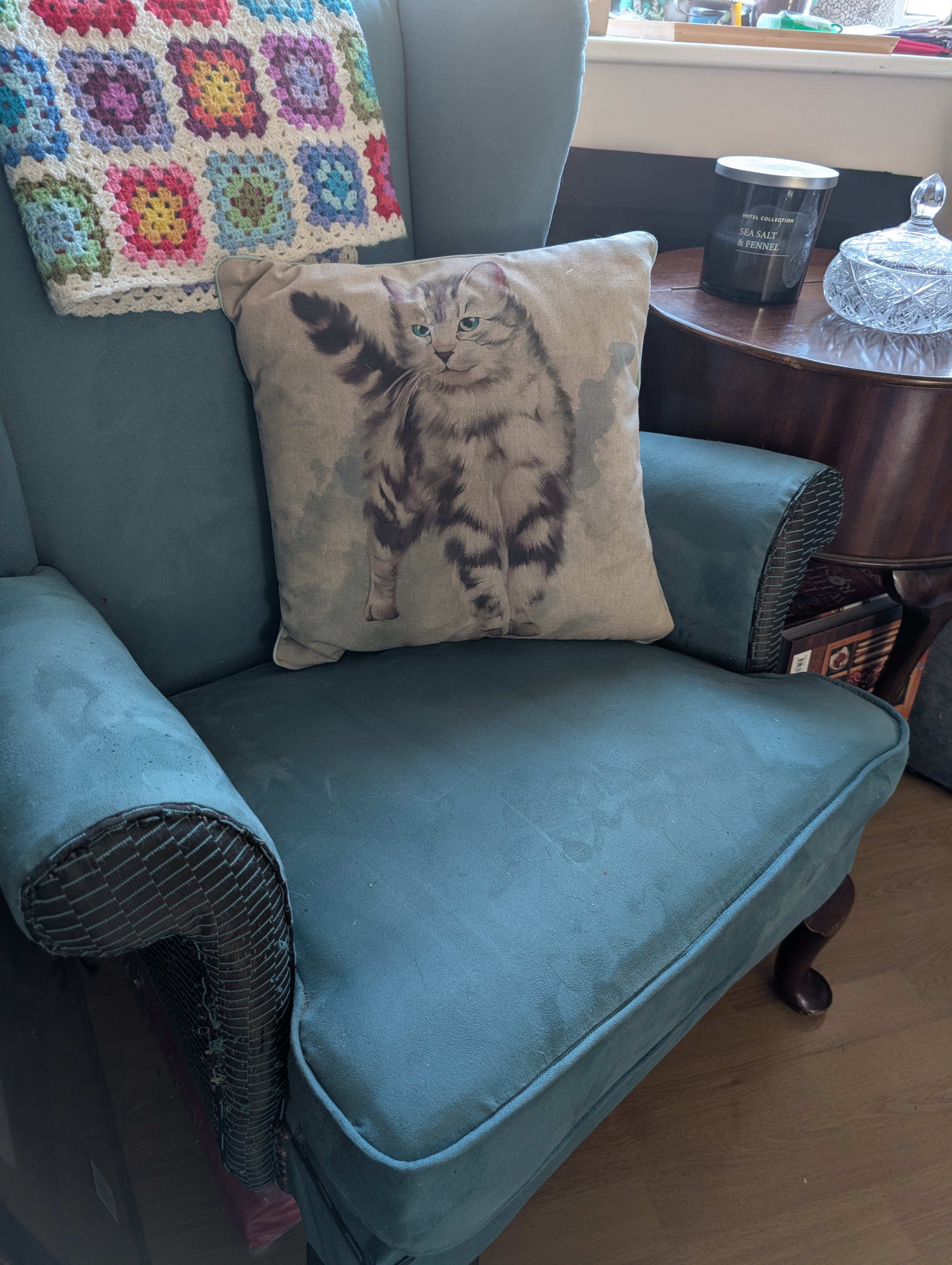 Handmade Decorative Cat Cushion – 18 x 18 inch